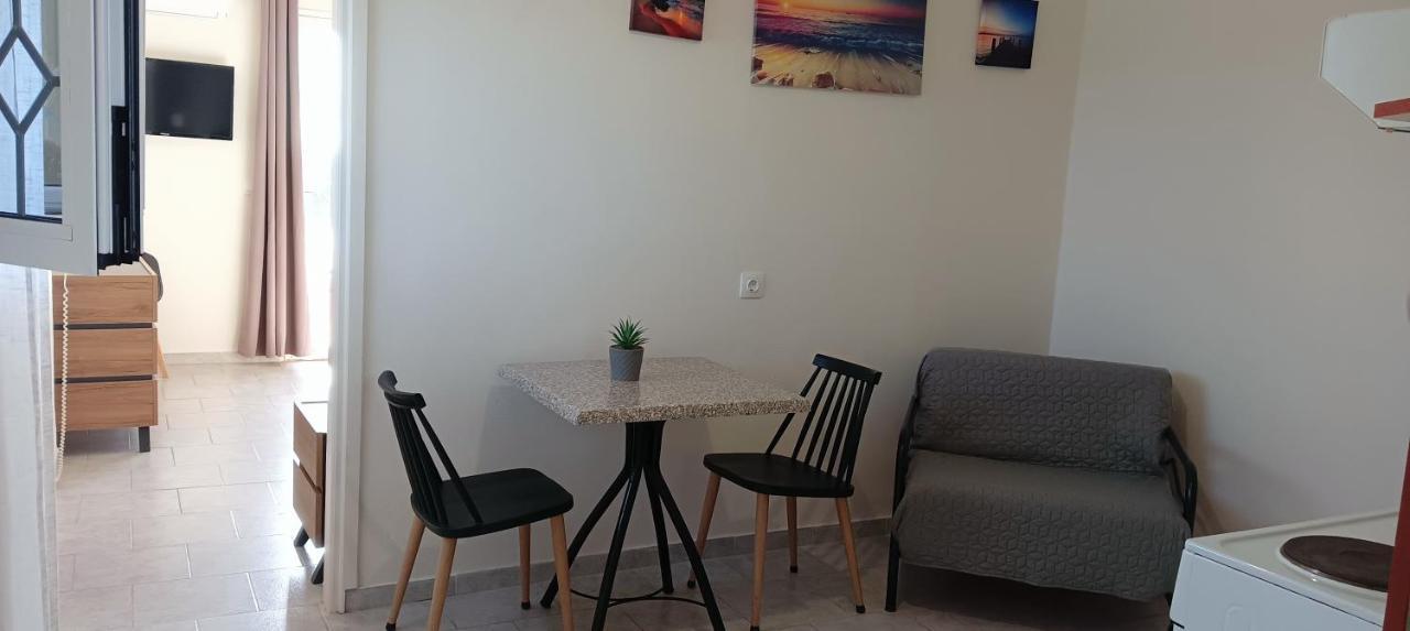 Alonaki Bay Apartment Halikounas Ngoại thất bức ảnh