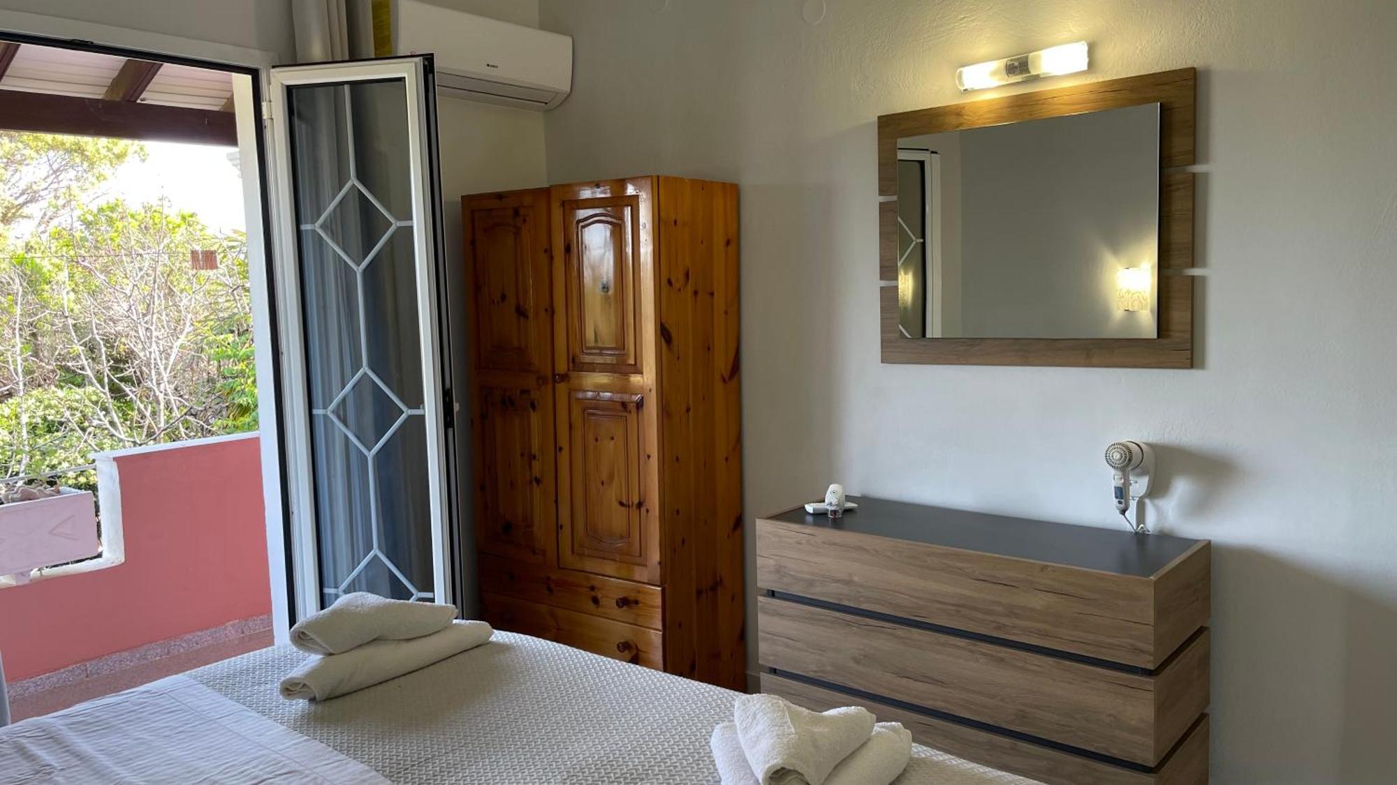 Alonaki Bay Apartment Halikounas Ngoại thất bức ảnh