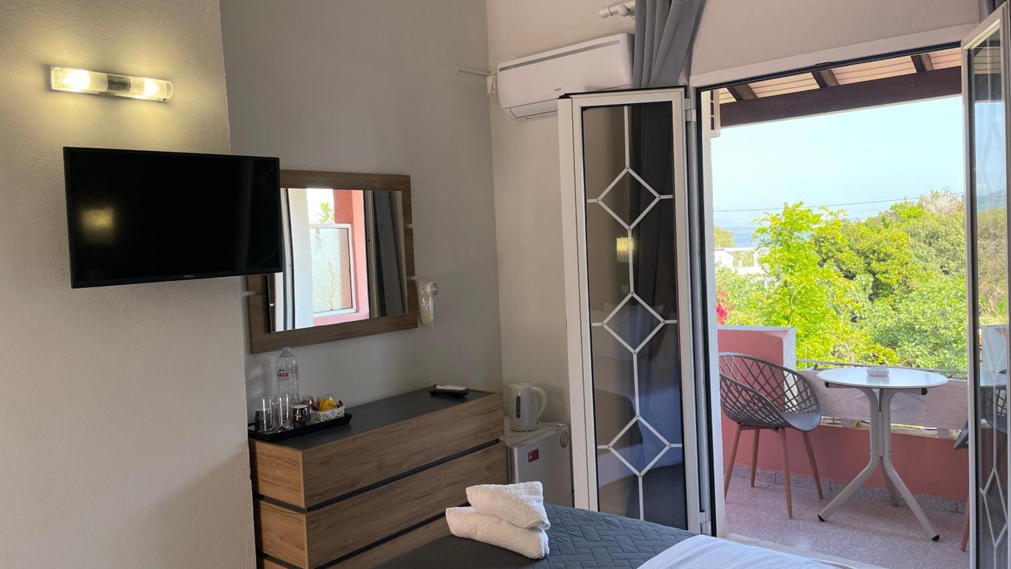 Alonaki Bay Apartment Halikounas Ngoại thất bức ảnh