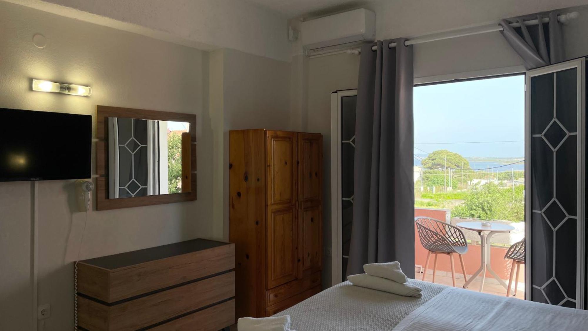Alonaki Bay Apartment Halikounas Ngoại thất bức ảnh