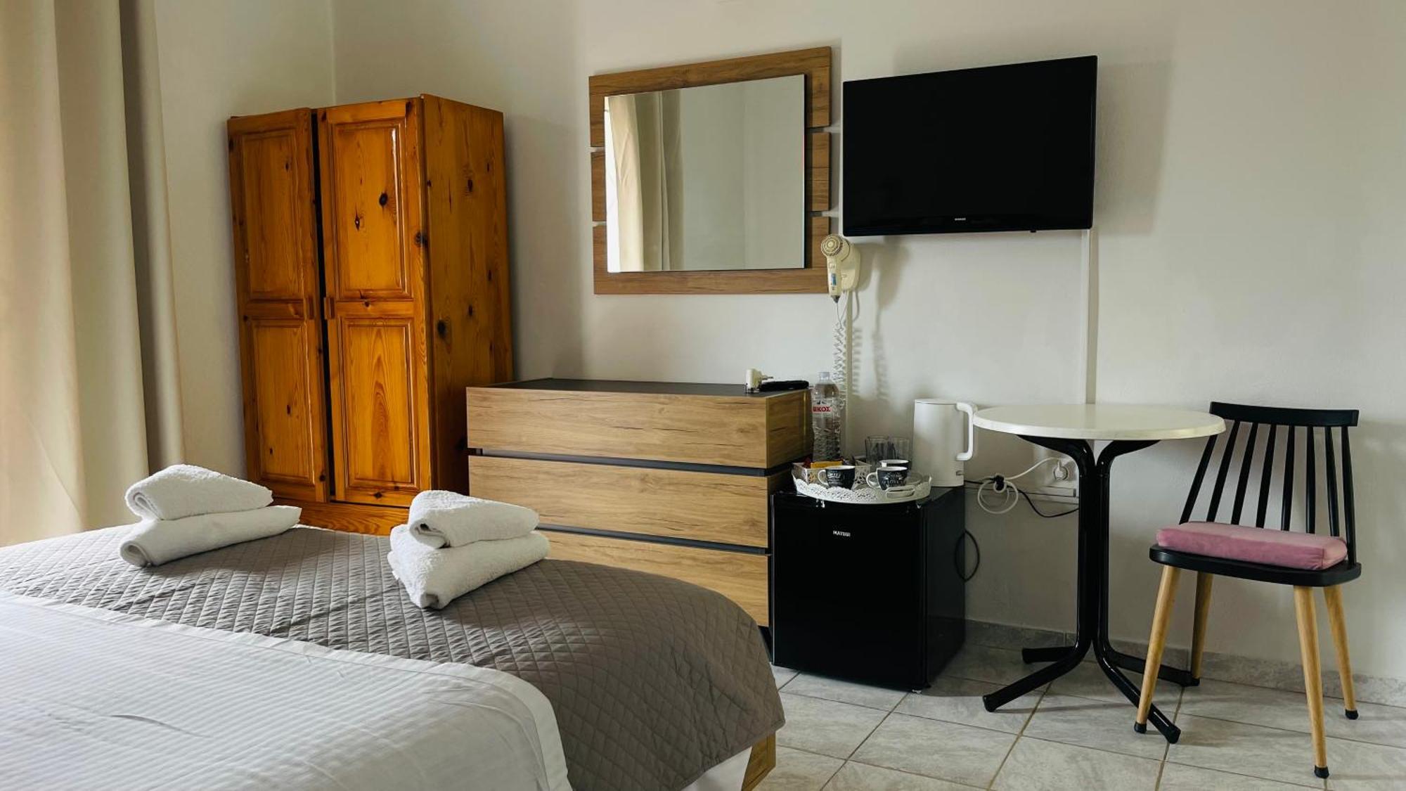 Alonaki Bay Apartment Halikounas Ngoại thất bức ảnh